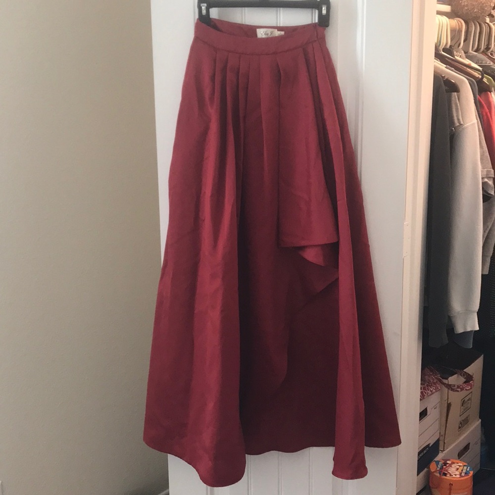 Formal skirt